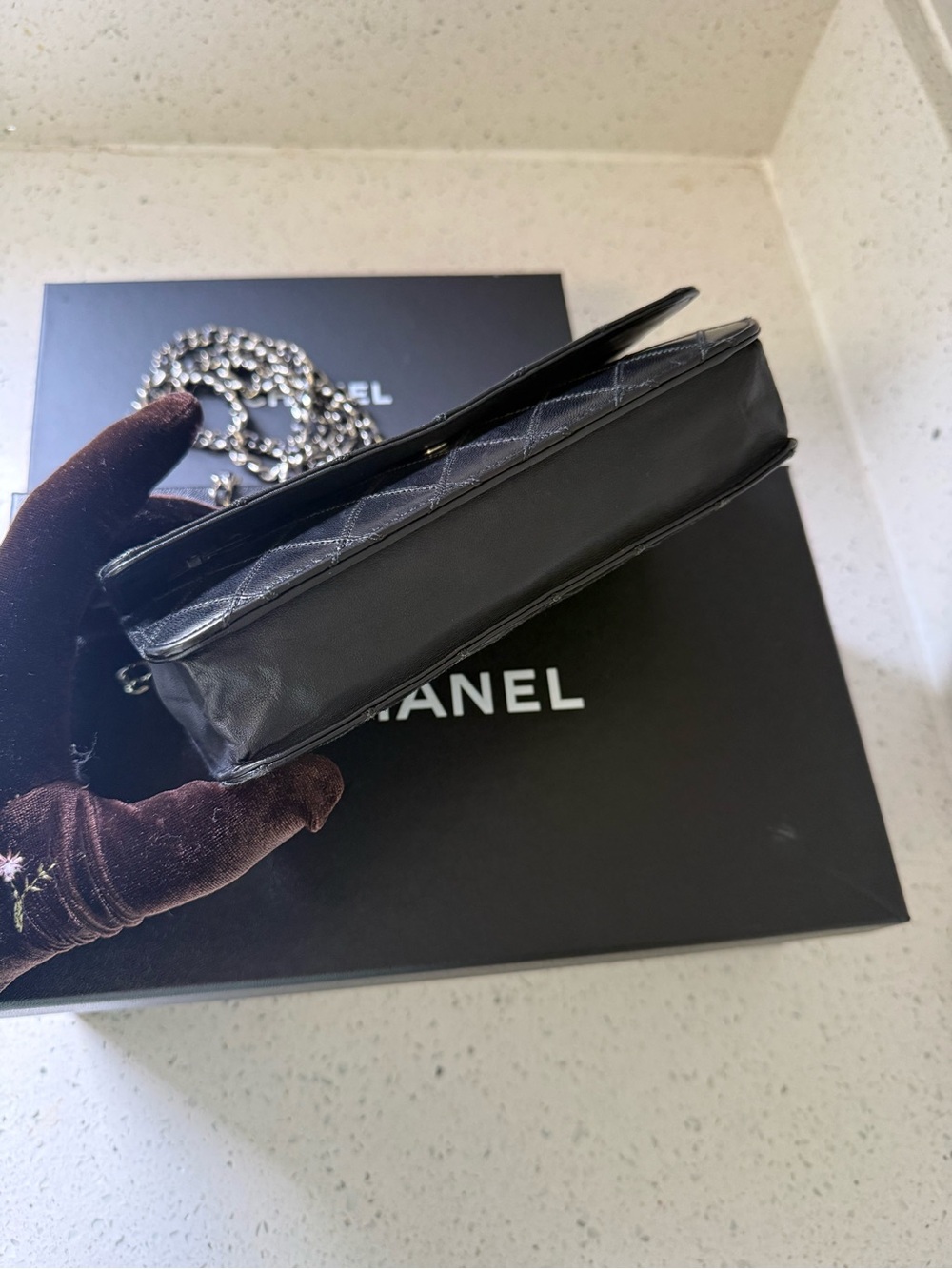 CHANEL Black Quilted Lambskin wallet on chain  Bag with Silver Chain - Picture 4 of 9